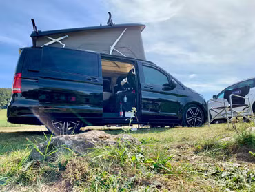 Fahrerhaus-Isolierung - Magnet-Thermomatte für Mercedes-Benz Marco Polo, Horizon, Activity (W447) & Mercedes-Benz V-Klasse / Vito ab BJ2014 (Grau) | Schwarz