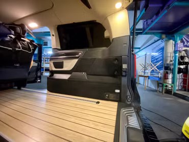 High End Sound System 3Wege Vollaktiv + Subwoofer für Mercedes-Benz V Klasse, Marco Polo, Horizon, Activity (W447) ab BJ2014 - inkl. Einbau