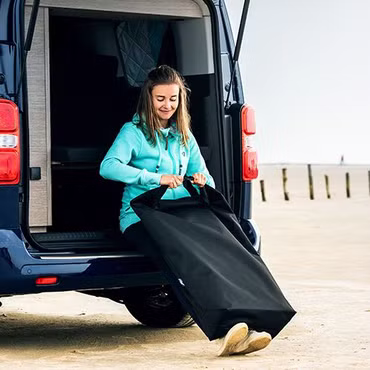 Der Packsack für Project Camper Magnet - Thermomatten bietet Platz für Fahrerhaus-, Wohnraum- oder Aufstelldachisolierung
