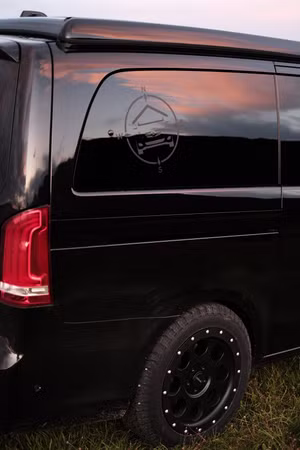 Jeu de roues Tout Terrain / Tout-terrain adaptable sur Mercedes-Benz Classe V, Vito, Marco Polo, Horizon, Activity - Delta 4x4 Klassik B 18" / 235 /55/R18 