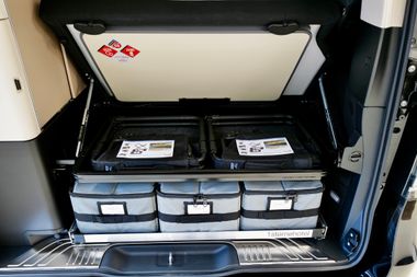 Bac de transport / compartiment de rangement sous le lit inférieur du Mercedes-Benz Marco Polo W447 avec cuisine ou Viano Marco Polo W639