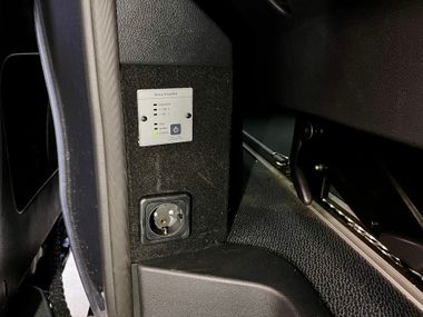 230V / 600-1200 Watt continuous current, invisibly installed in the Mercedes Marco Polo Horizon & Activity with original shore power connection