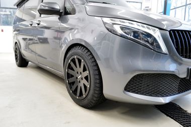 Jeu de roues Tout Terrain / Tout-terrain adaptable sur Mercedes-Benz Classe V, Vito, Marco Polo, Horizon, Activity - Delta 4x4 Klassik B 18" / 235 /55/R18 